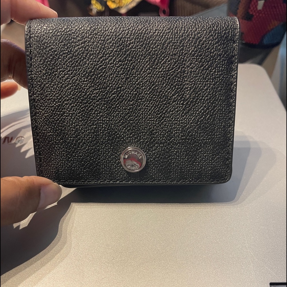 Brand New Michael Kors Wallet